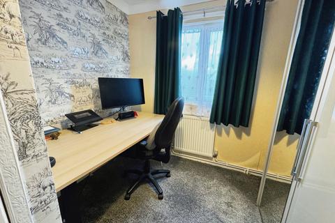 107 Chiltern Gardens, Dawley, Telford, TF4 2QJ