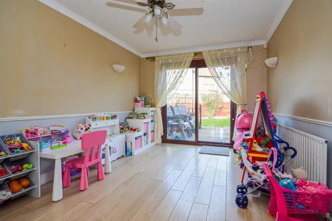 4 bedroom detached house for sale, The Nook, Wakefield WF3