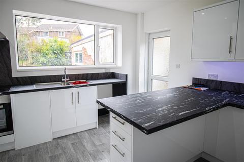 undefined, 2-Bed Semi-Detached Bungalow to Let on Heaton Mount Avenue, Preston