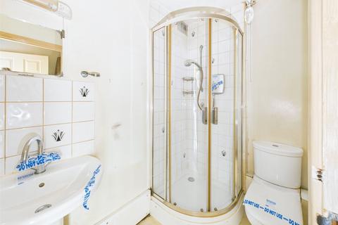1 bedroom apartment for sale, Sussex Gardens, Hucclecote, Gloucester, Gloucestershire, GL3
