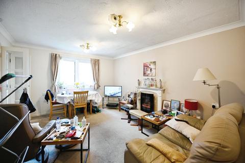 2 bedroom retirement property for sale, Mavis Grove, Hornchurch RM12
