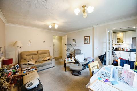 2 bedroom retirement property for sale, Mavis Grove, Hornchurch RM12