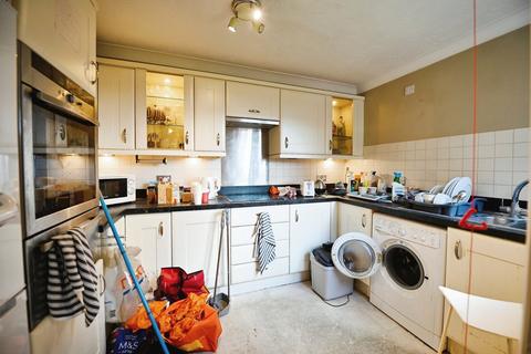 2 bedroom retirement property for sale, Mavis Grove, Hornchurch RM12