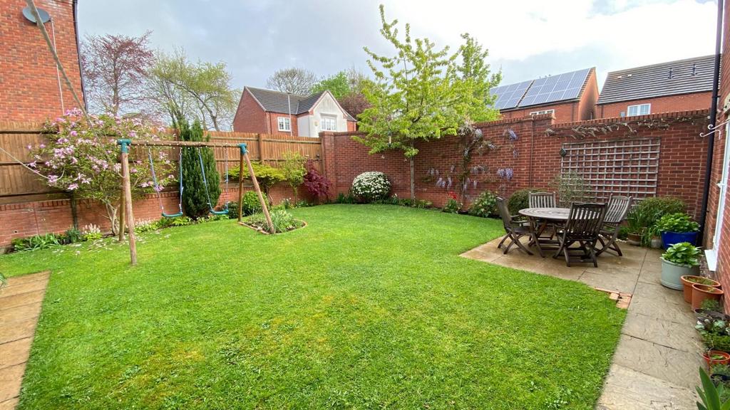Bramwell gdn-1.jpg
