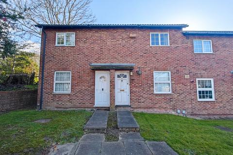 33 Manorside Close, London, SE2 9HD