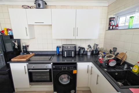 33 Manorside Close, London, SE2 9HD