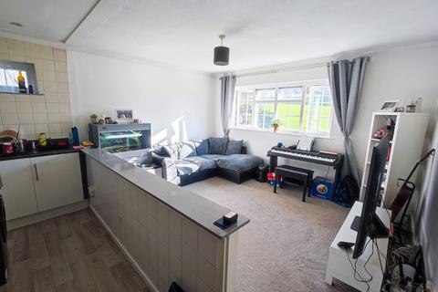 33 Manorside Close, London, SE2 9HD