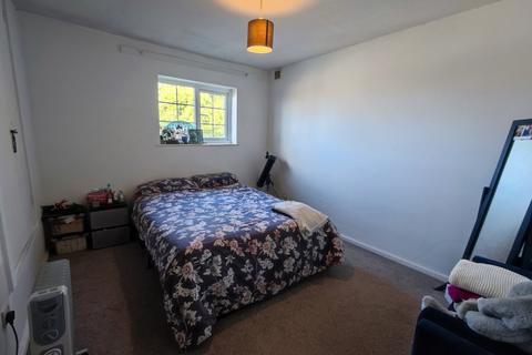 33 Manorside Close, London, SE2 9HD