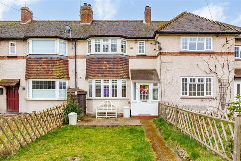 12 Fairview, Fawkham, Longfield, DA3 8NR