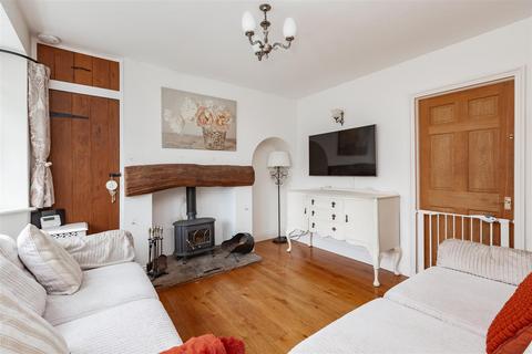 12 Fairview, Fawkham, Longfield, DA3 8NR
