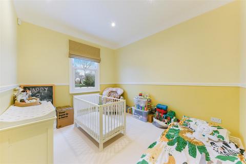 44 Faraday Road, London, SW19 8PD