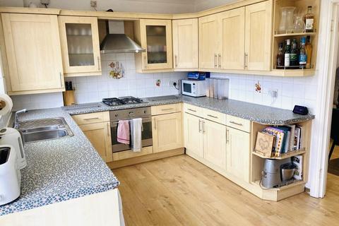 3 bedroom detached house for sale, Cranmer Road, Edgware HA8