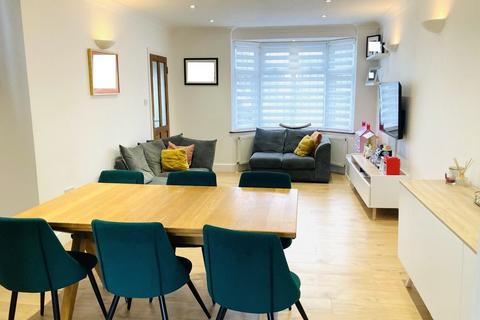 3 bedroom detached house for sale, Cranmer Road, Edgware HA8