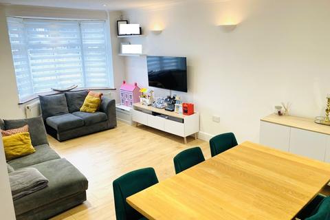 3 bedroom detached house for sale, Cranmer Road, Edgware HA8