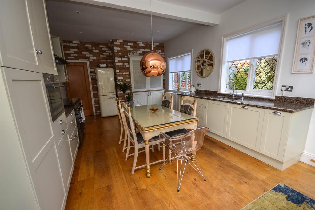 Kitchen Diner