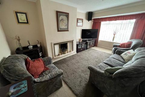 4 bedroom semi-detached house for sale, St. Albans Avenue, Ashton-Under-Lyne OL6