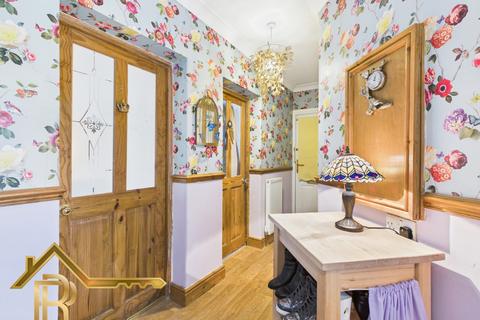 182 Chippenham Road, Romford, RM3 8HT