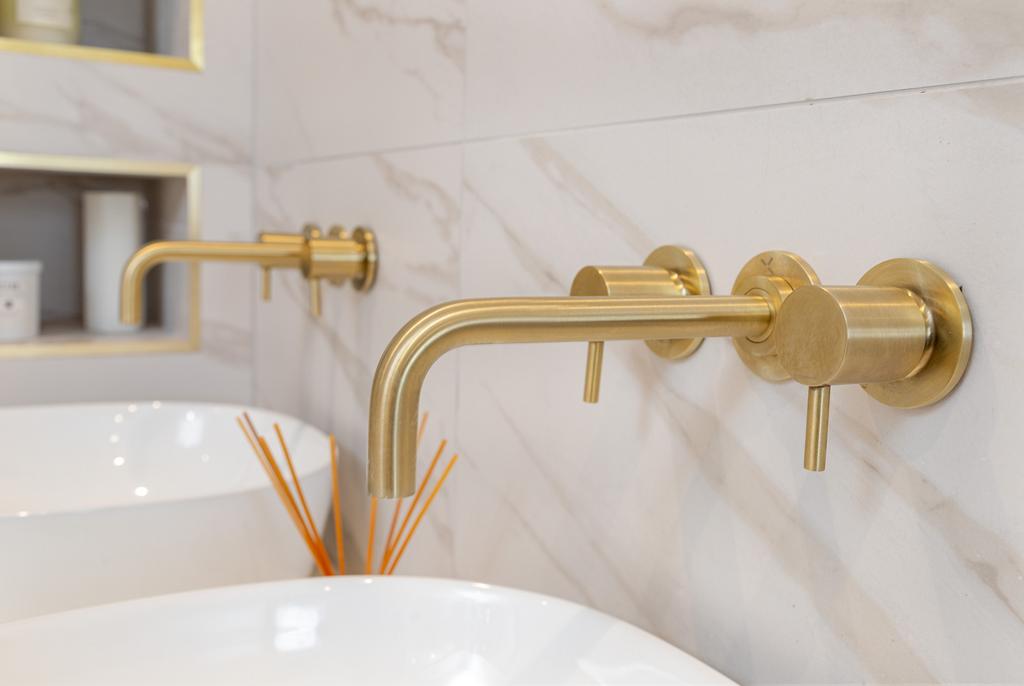 Primary En-Suite
