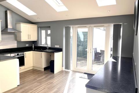14 Bernard Crescent, Ipswich, IP3 9LJ