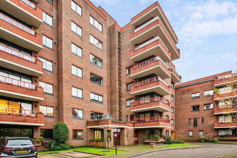 2 bedroom flat for sale, Sandringham House, Windsor Way, London, W14