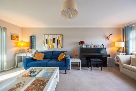 3 bedroom semi-detached house for sale, Ethelbert Road, Dartford