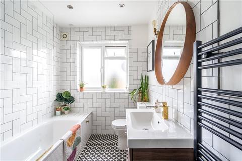 11 Colmer Road, London, SW16 5LA