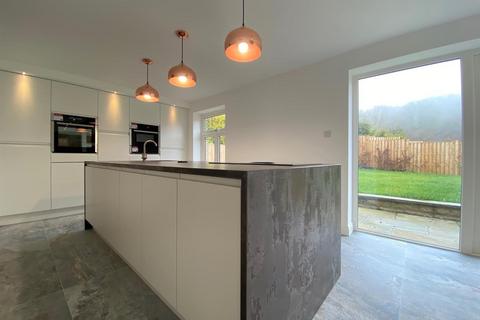 4 bedroom semi-detached house to rent, Smithy Knoll Road, Calver, Hope Valley