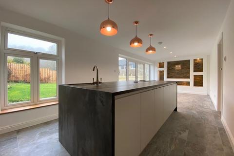 4 bedroom semi-detached house to rent, Smithy Knoll Road, Calver, Hope Valley