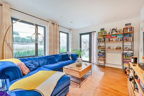 Salisbury Street, Acton, London, W3