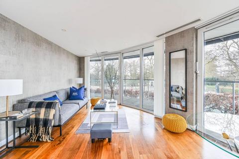 1 bedroom flat for sale, Queenstown Road, Battersea, London, SW11