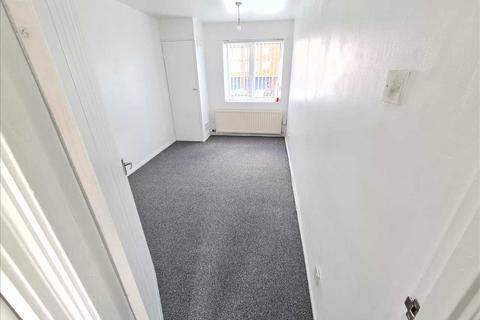 100 Broad Lane, Kirkby, Liverpool, L32 6QQ