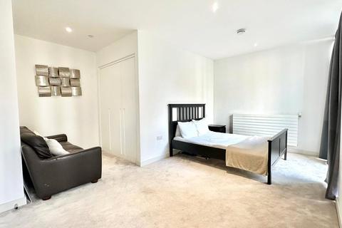 2 bedroom apartment for sale, Royal Wharf Walk, London E16