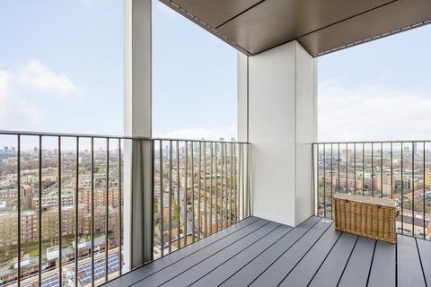 undefined, Bouchon Point, London, E1