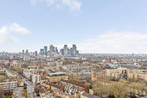undefined, Bouchon Point, London, E1