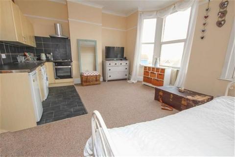 Studio for sale, Fort Road, Newhaven