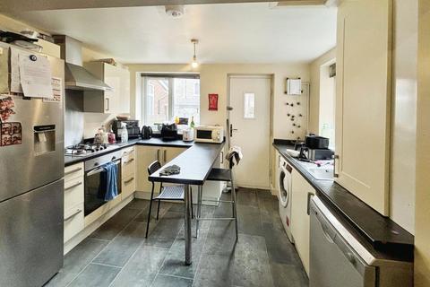 4 bedroom terraced house to rent, Davenport Avenue, Manchester, Greater Manchester, M20