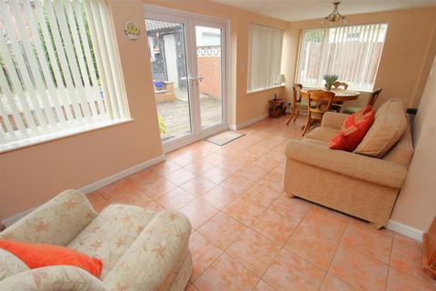 2 bedroom semi-detached bungalow for sale, Wrekin Drive, Liverpool L10