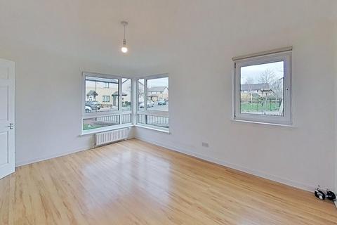 3 bedroom semi-detached house to rent, Niddrie Mains Drive, Edinburgh, Midlothian, EH16