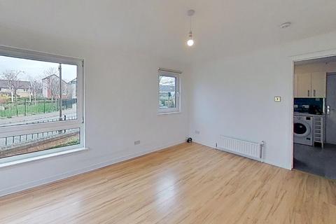 3 bedroom semi-detached house to rent, Niddrie Mains Drive, Edinburgh, Midlothian, EH16