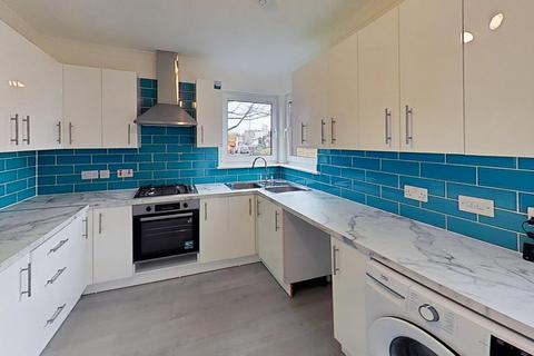 3 bedroom semi-detached house to rent, Niddrie Mains Drive, Edinburgh, Midlothian, EH16