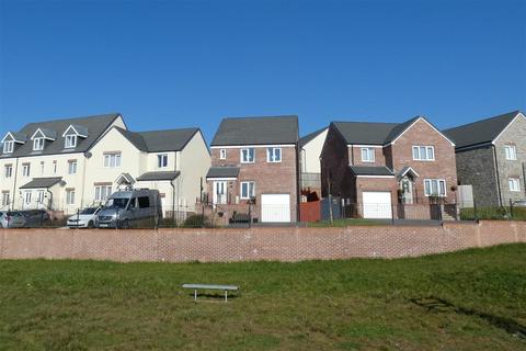 3 bedroom detached house for sale, Yeoman Avenue, Haverfordwest