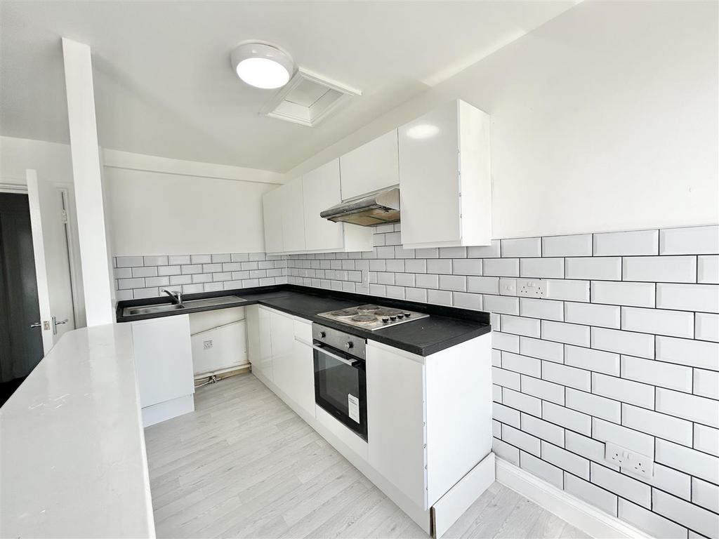F4 Kitchen