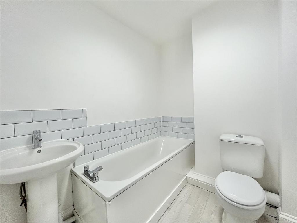 F4 Bathroom