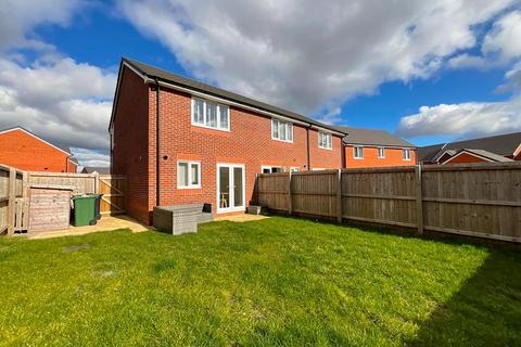 2 bedroom end of terrace house for sale, Evesham Drive, Southport PR9