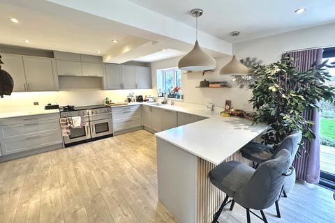 3 bedroom detached house for sale, Brighton Road, Sway, Lymington, Hampshire, SO41