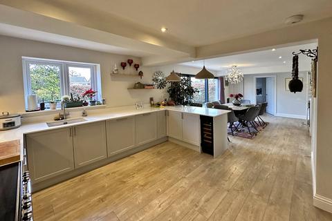 3 bedroom detached house for sale, Brighton Road, Sway, Lymington, Hampshire, SO41