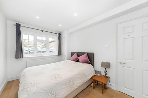 32 Sunset Road, Herne Hill, London, SE5 8EA