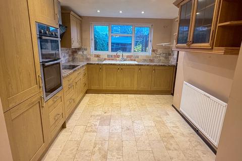 undefined, Mount Road, Thatcham, RG18