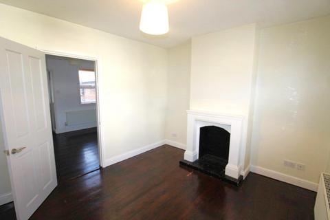2 bedroom terraced house to rent, Pearce Road, Ipswich, IP3