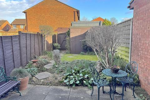 46 Challacombe, Furzton, Milton Keynes, MK4 1DP